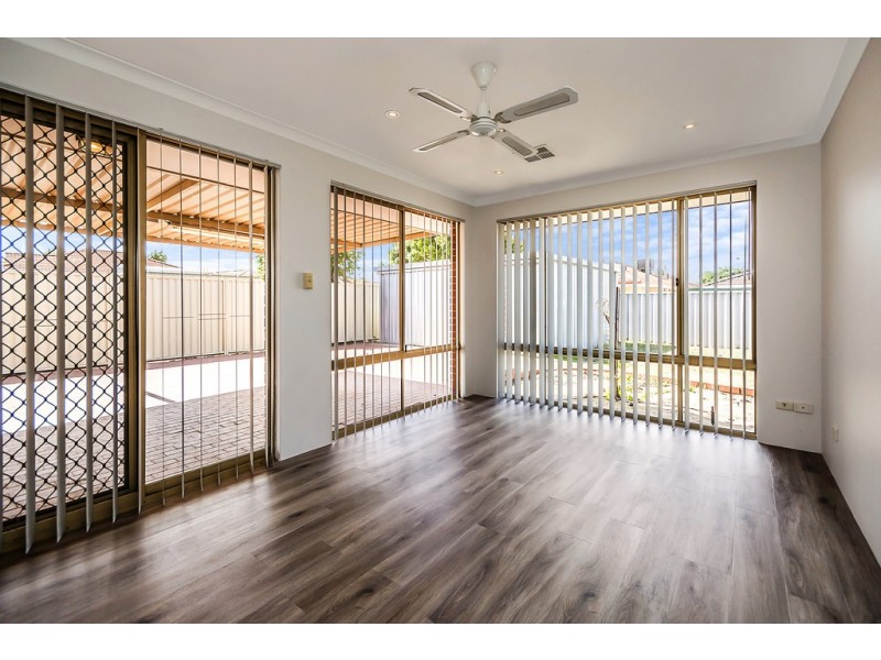 105 Coronata Drive, Warnbro WA 6169