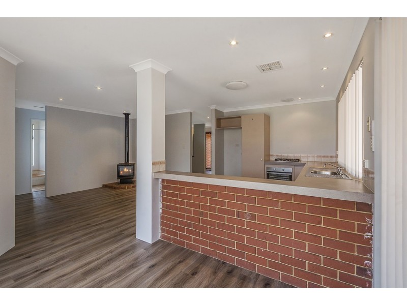 105 Coronata Drive, Warnbro WA 6169