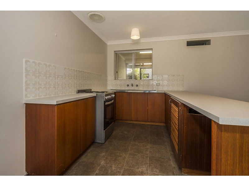 1/17 Seaforth Road, Shoalwater WA 6169