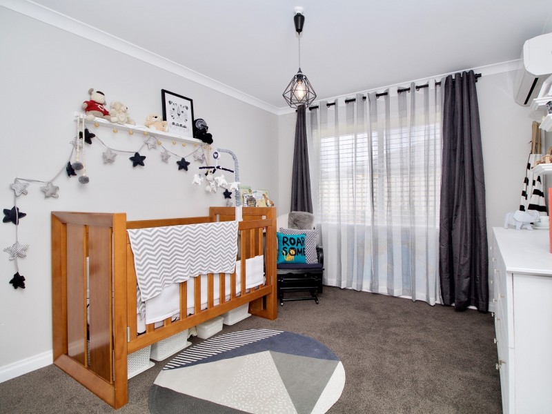 10 Crimson Road, Karnup WA 6176