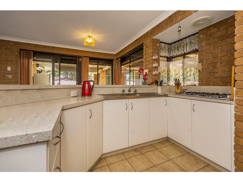 109 Seabrooke Avenue, Rockingham WA 6168