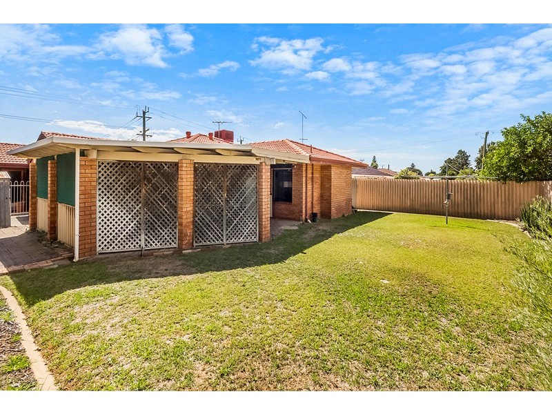 109 Seabrooke Avenue, Rockingham WA 6168