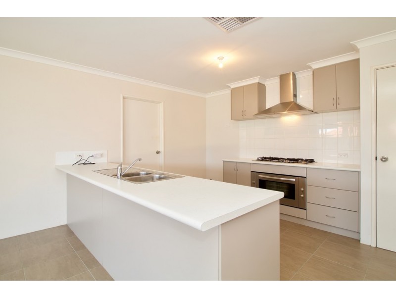 2 Mikado Street, Baldivis WA 6171