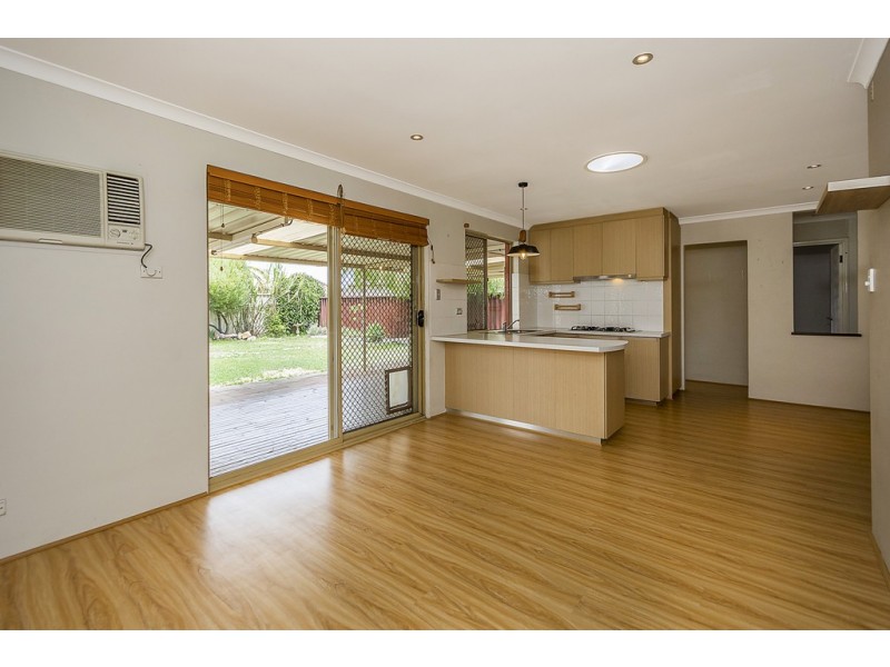 25 Minigwal Way, Waikiki WA 6169