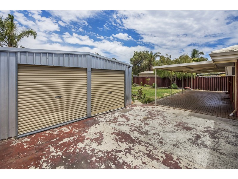 25 Minigwal Way, Waikiki WA 6169