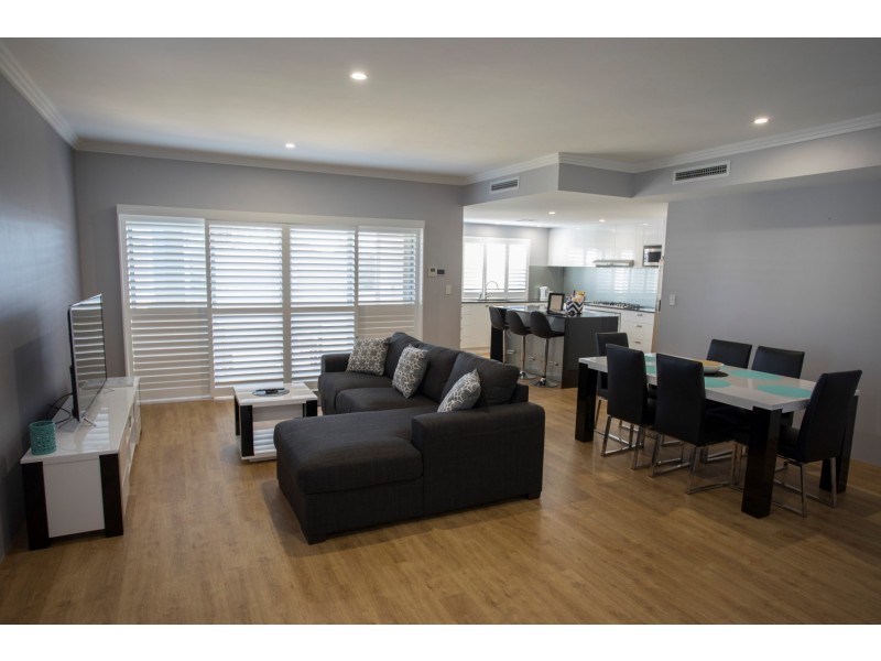 14/19 Malibu Road, Safety Bay WA 6169