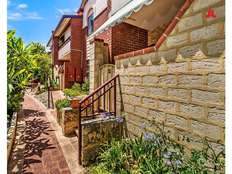 Apartment 12 / 50 Woodlake Retreat, Kingsley WA 6026