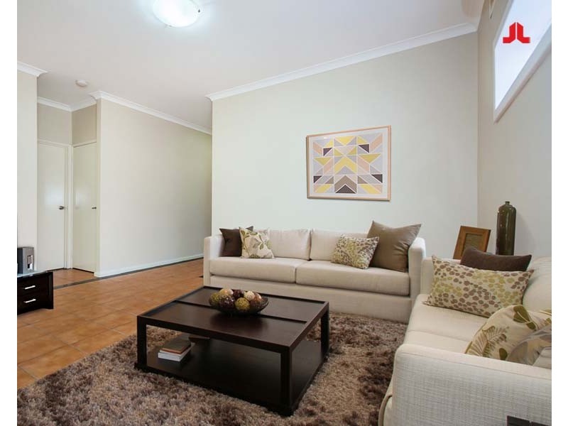 Apartment 12 / 50 Woodlake Retreat, Kingsley WA 6026