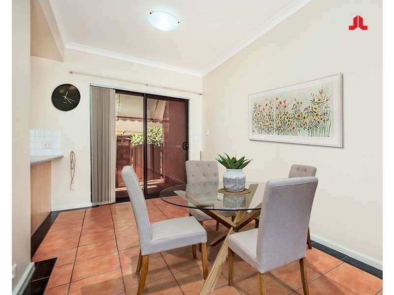 Apartment 12 / 50 Woodlake Retreat, Kingsley WA 6026