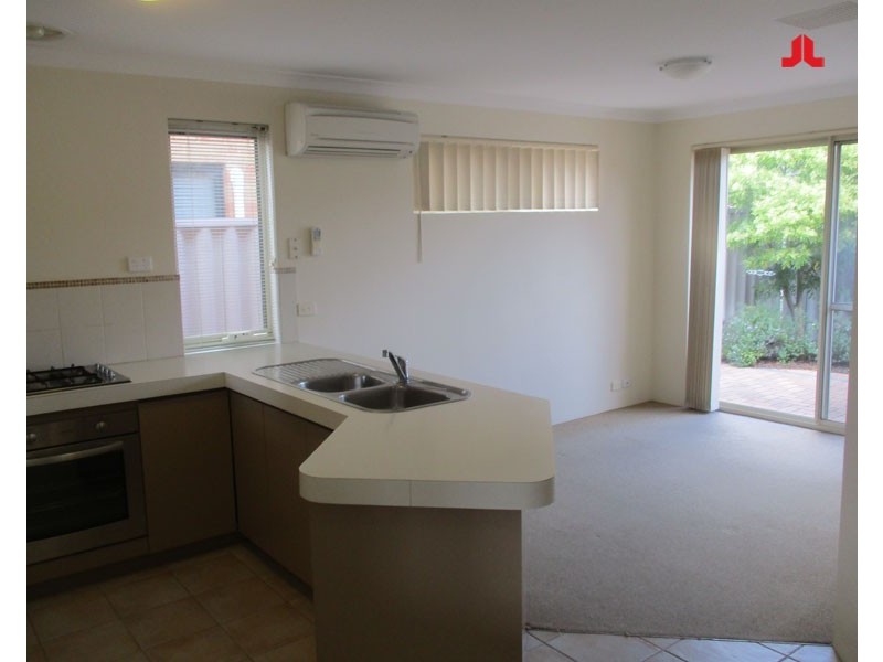 6/4 Bristol Street, Warnbro WA 6169