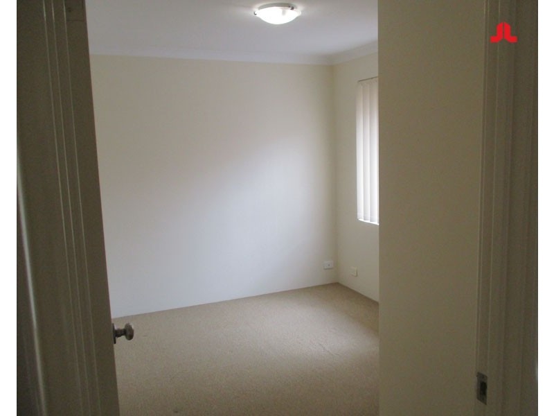 6/4 Bristol Street, Warnbro WA 6169