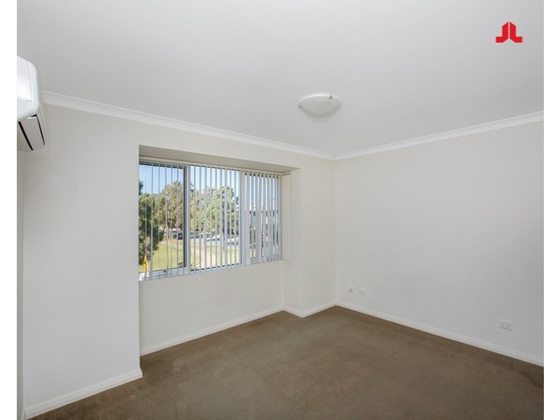 42 Waterfront Parkway, Shoalwater WA 6169