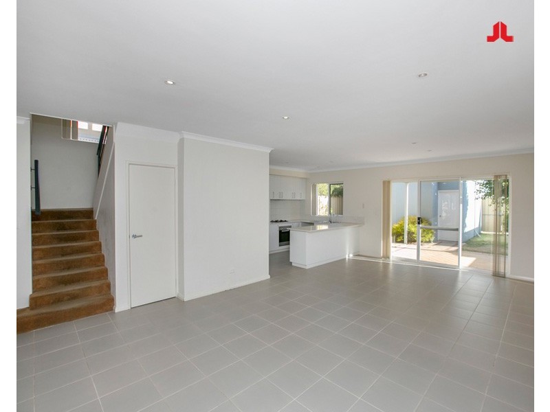 42 Waterfront Parkway, Shoalwater WA 6169