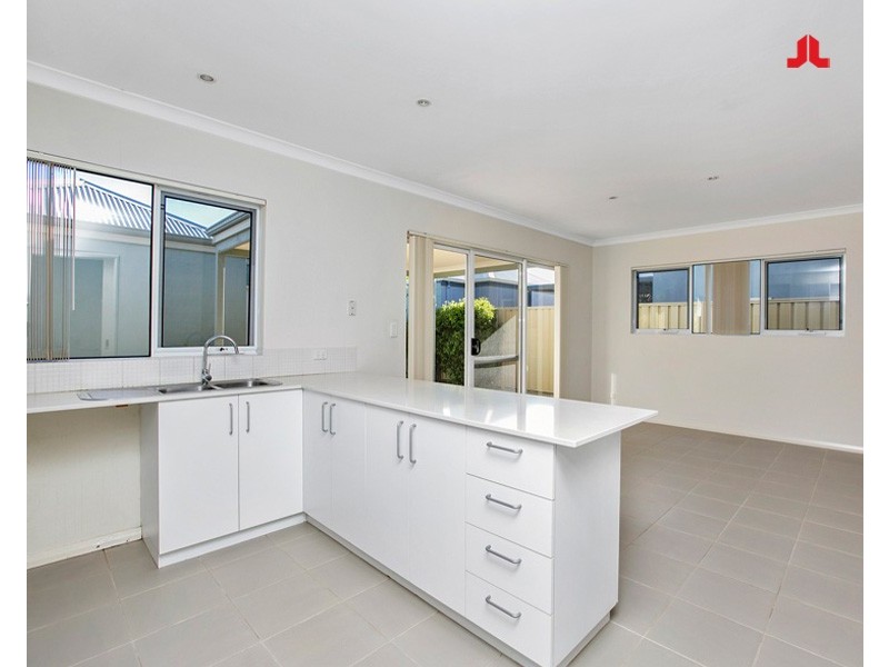 42 Waterfront Parkway, Shoalwater WA 6169