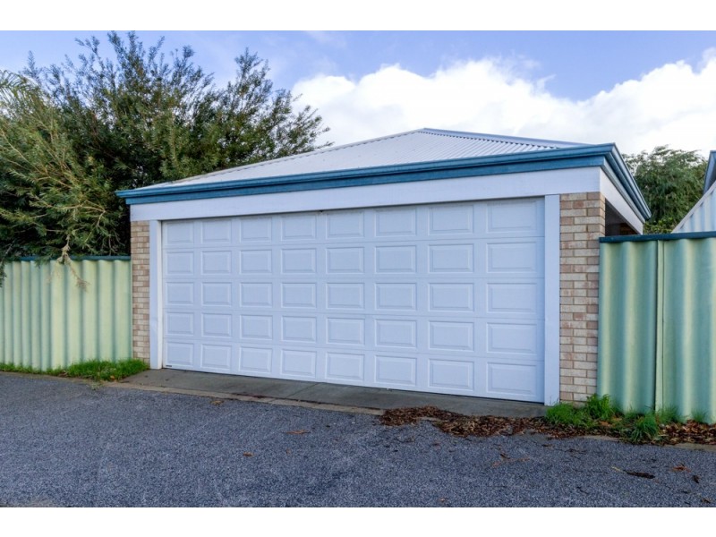 5 Villena Circle, Port Kennedy WA 6172