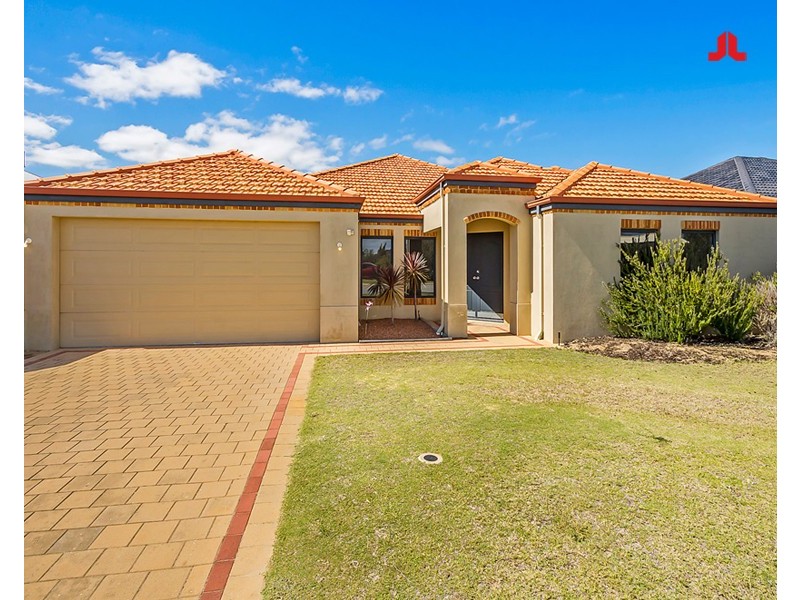 6 Amity Circuit, Shoalwater WA 6169