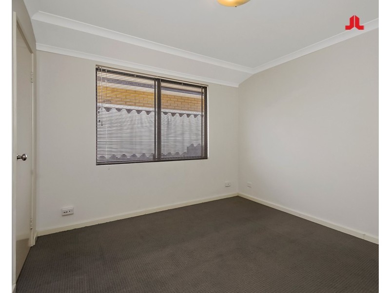 6 Amity Circuit, Shoalwater WA 6169
