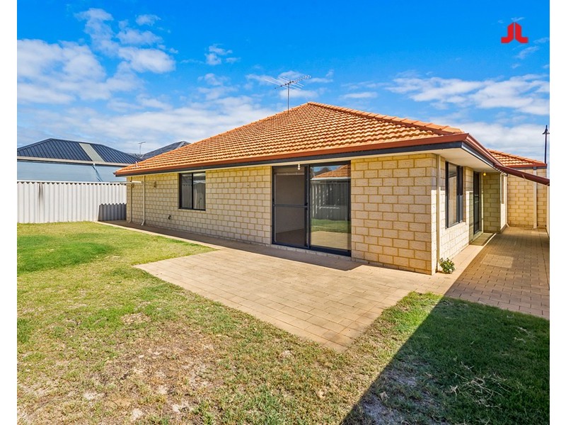 6 Amity Circuit, Shoalwater WA 6169