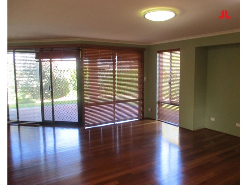 6 Shalimar Brace, Shoalwater WA 6169