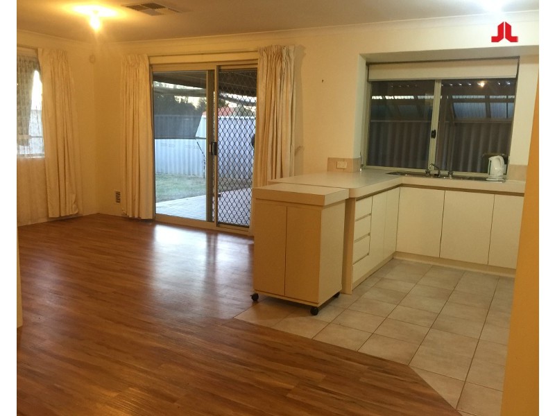 15 Redfin Close, Warnbro WA 6169