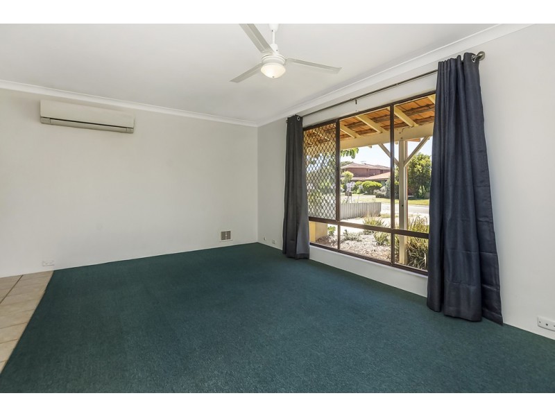 8 Shallow Close, Waikiki WA 6169
