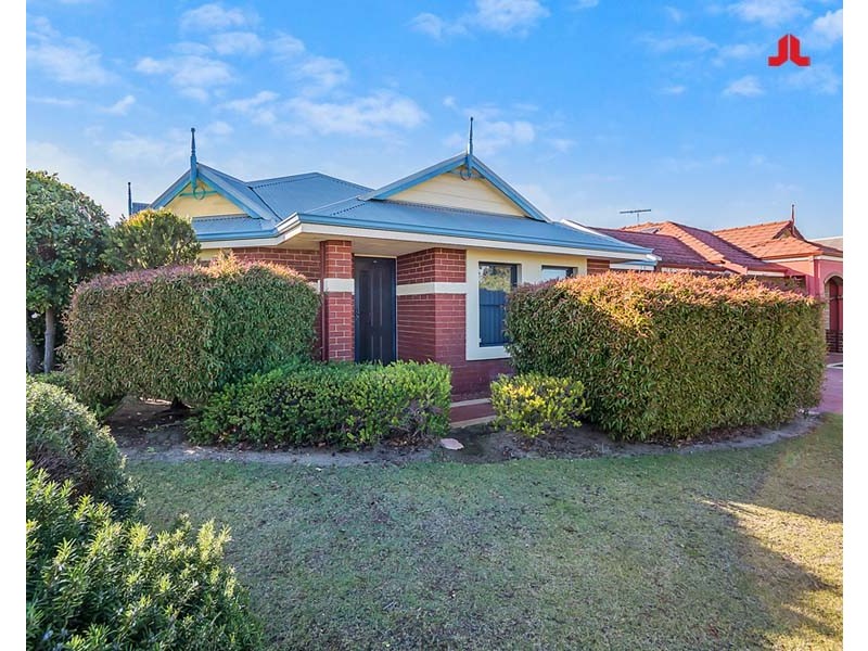 2/92 Oakwood Crescent, Waikiki WA 6169