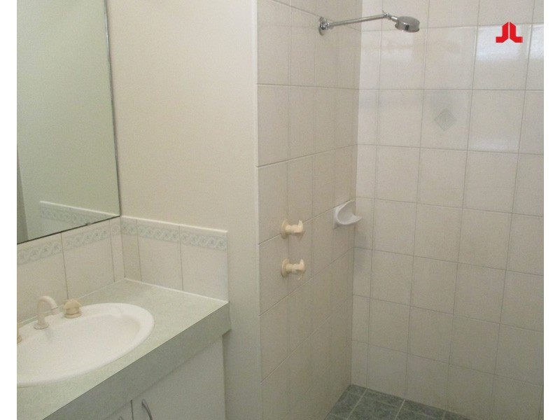 6 Redfin Close, Warnbro WA 6169