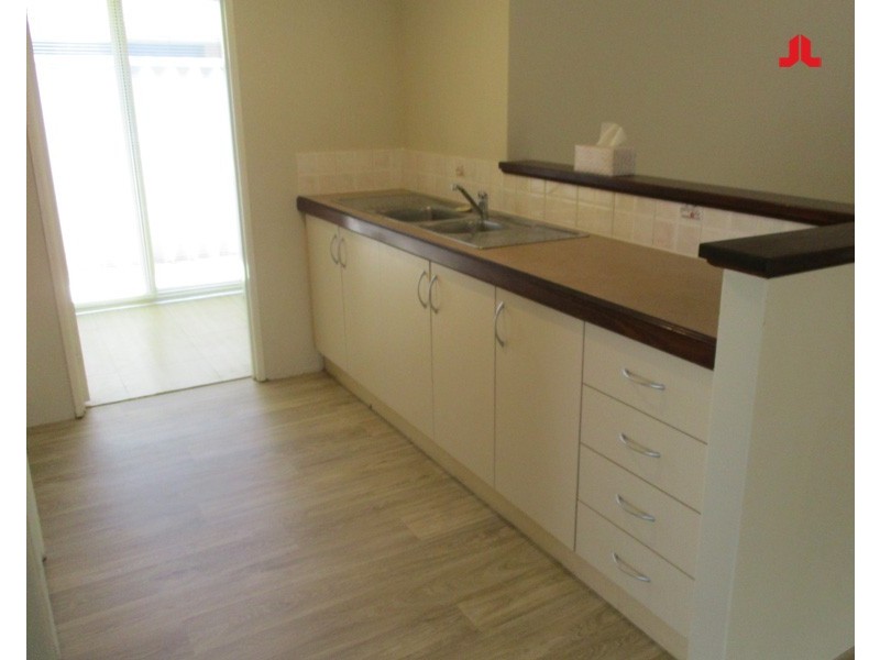 6 Redfin Close, Warnbro WA 6169