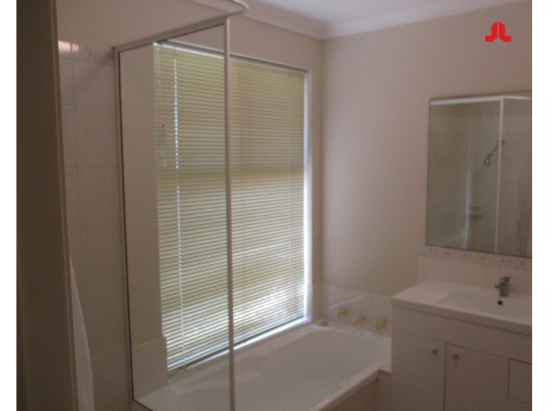 6 Redfin Close, Warnbro WA 6169