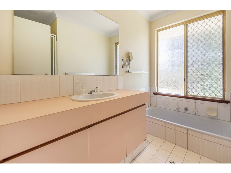 9 Leeward Close, Safety Bay WA 6169