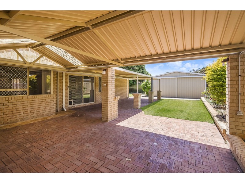 9 Leeward Close, Safety Bay WA 6169