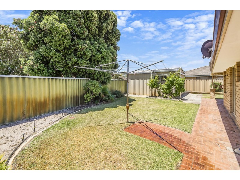 9 Leeward Close, Safety Bay WA 6169
