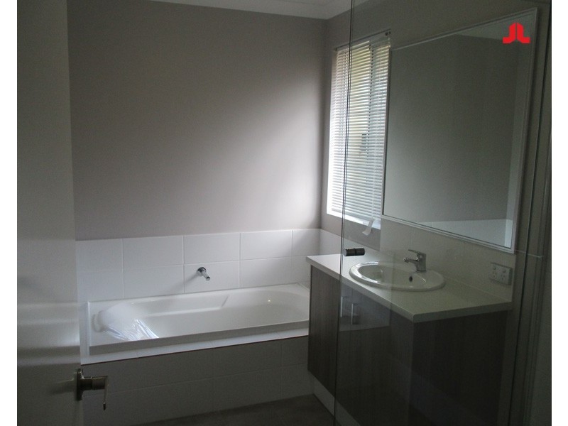 15 Arnside Bend, Waikiki WA 6169