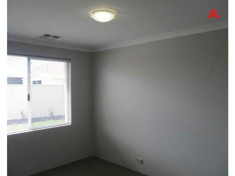 15 Arnside Bend, Waikiki WA 6169