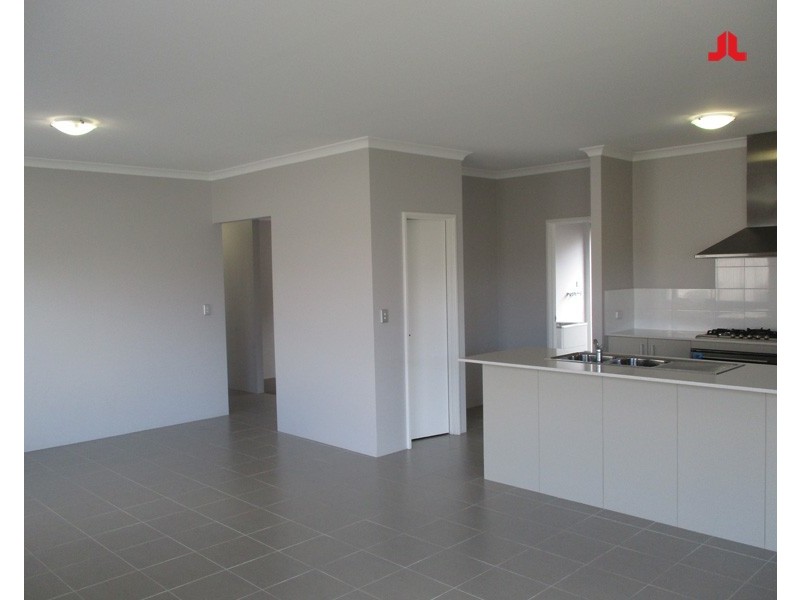 15 Arnside Bend, Waikiki WA 6169