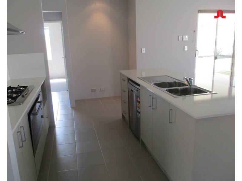 15 Arnside Bend, Waikiki WA 6169