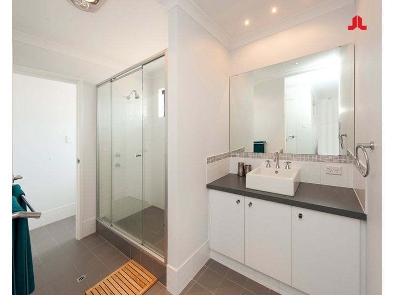 17 Bremen Lane, Port Kennedy WA 6172
