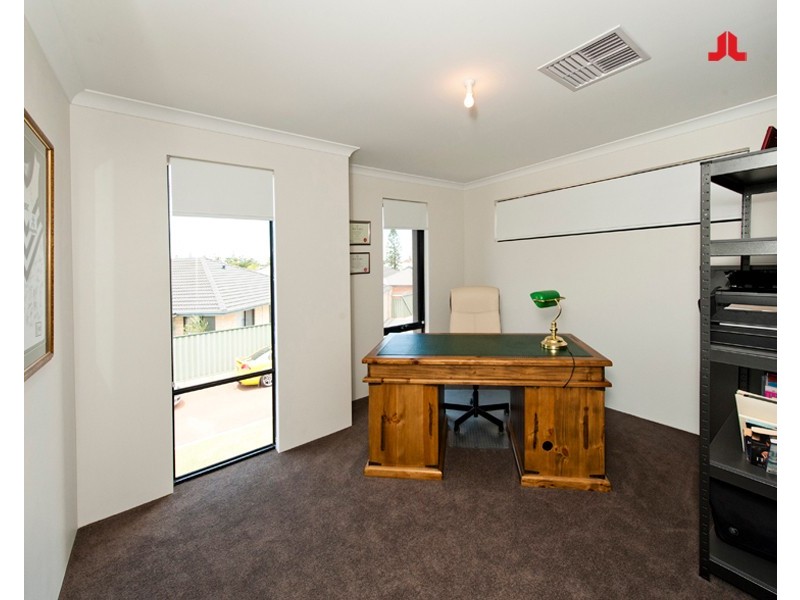 17 Bremen Lane, Port Kennedy WA 6172