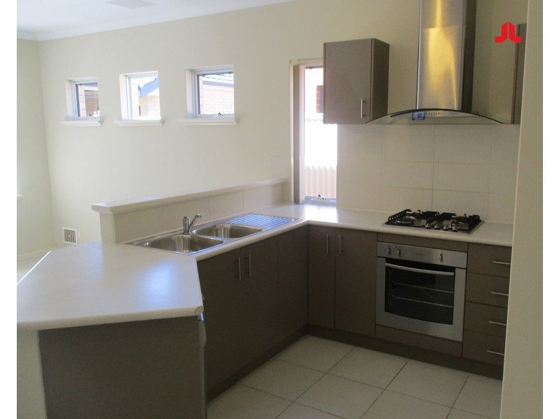 Unit 8 Newby Court, Waikiki WA 6169