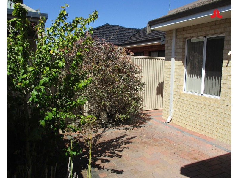 Unit 8 Newby Court, Waikiki WA 6169