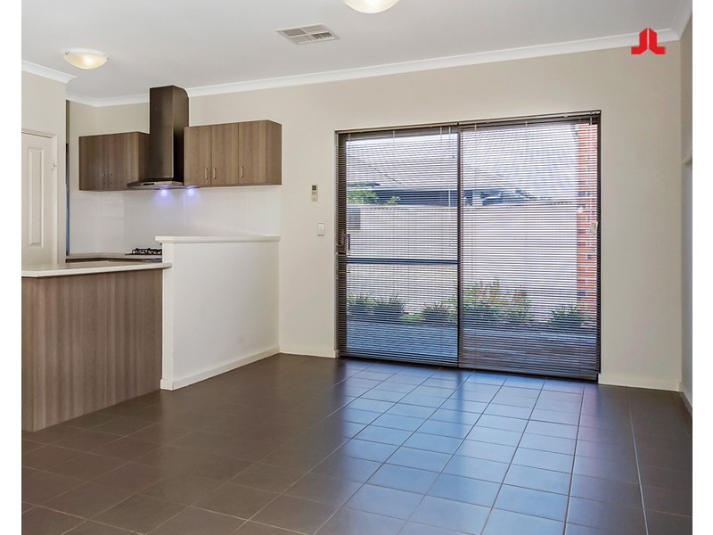 Unit 3/8 Seaspray Place, Waikiki WA 6169