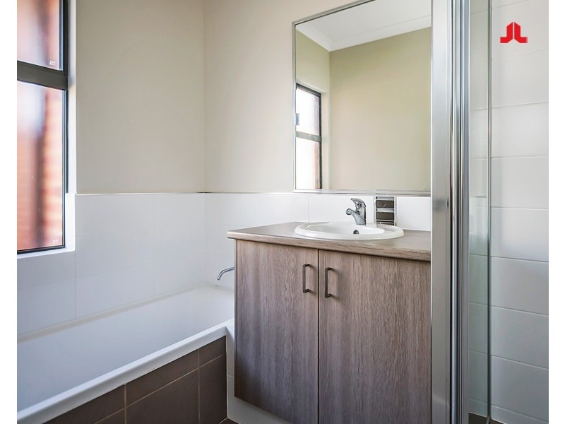 Unit 3/8 Seaspray Place, Waikiki WA 6169