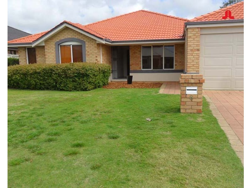 8 Whitemoss Turn, Waikiki WA 6169