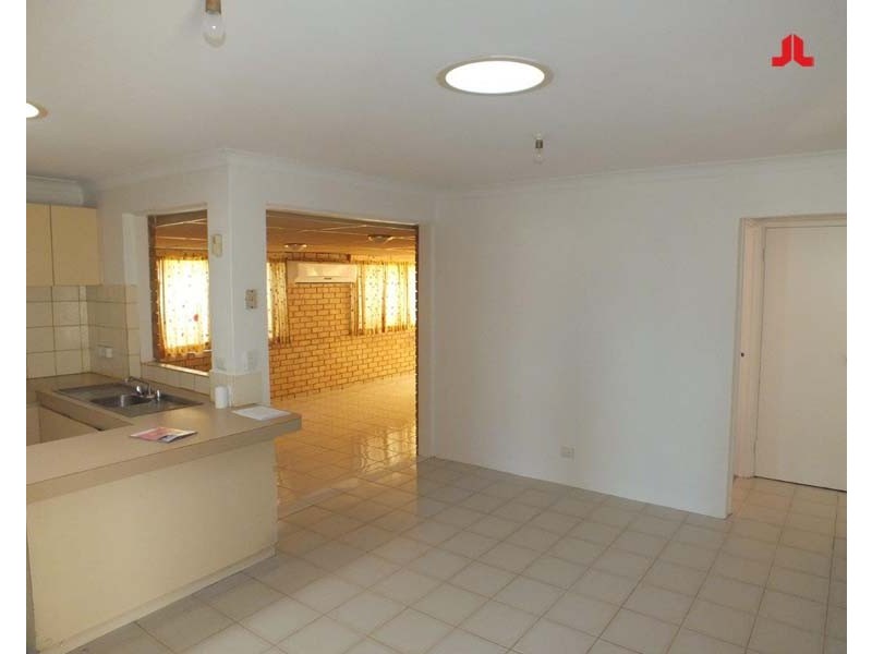 11 Blair Court, Waikiki WA 6169