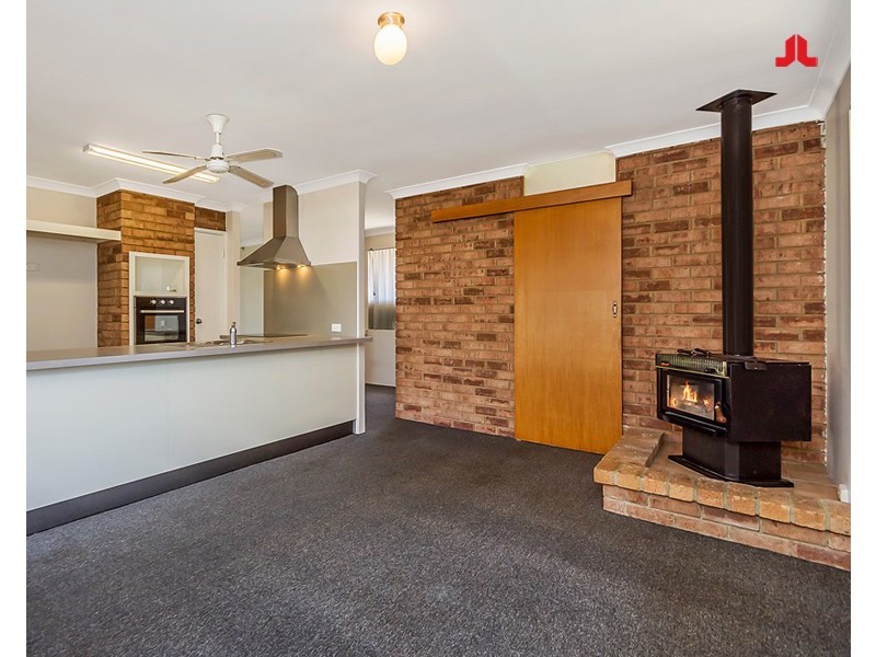 9 Frome Way, Cooloongup WA 6168