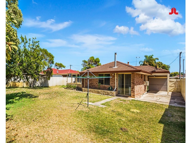 9 Frome Way, Cooloongup WA 6168