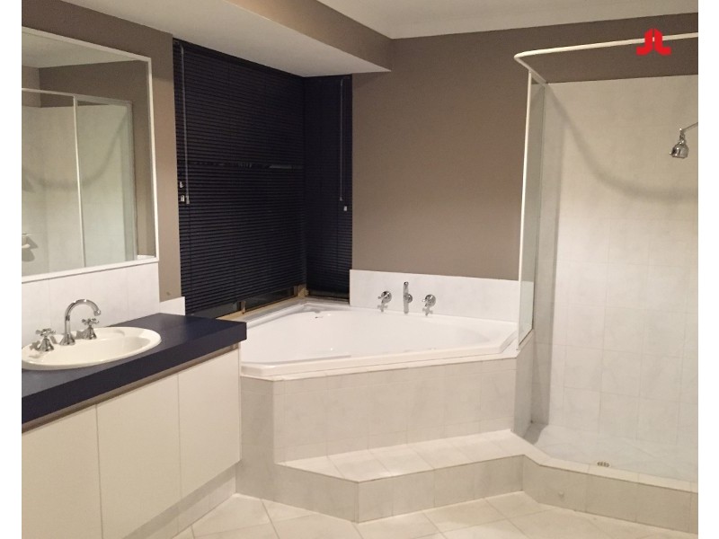 69 Zaragoza Drive, Port Kennedy WA 6172