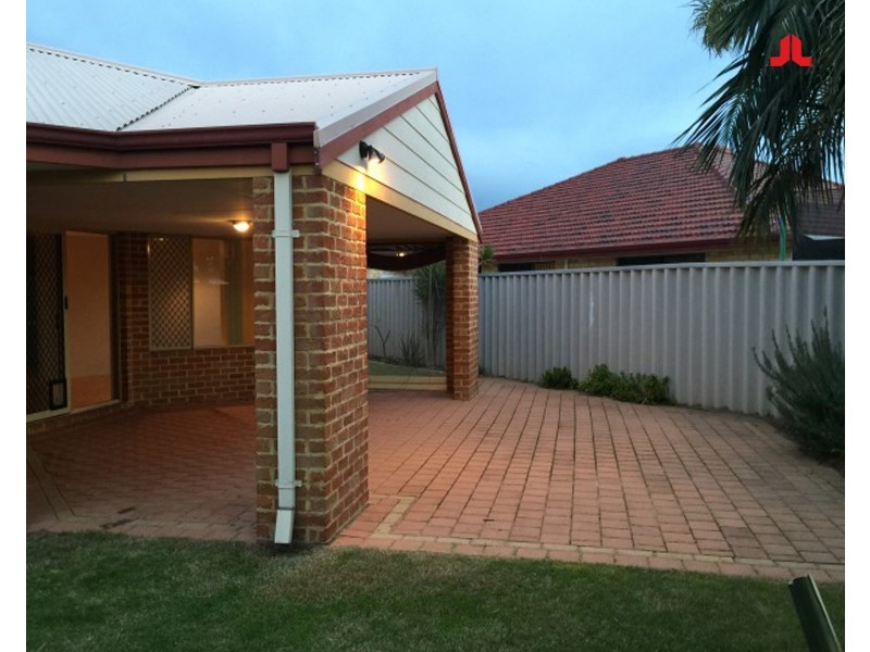 69 Zaragoza Drive, Port Kennedy WA 6172