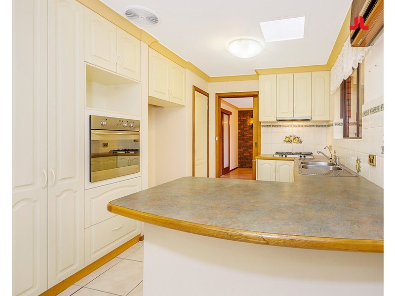 11 Dolphin Road, Safety Bay WA 6169