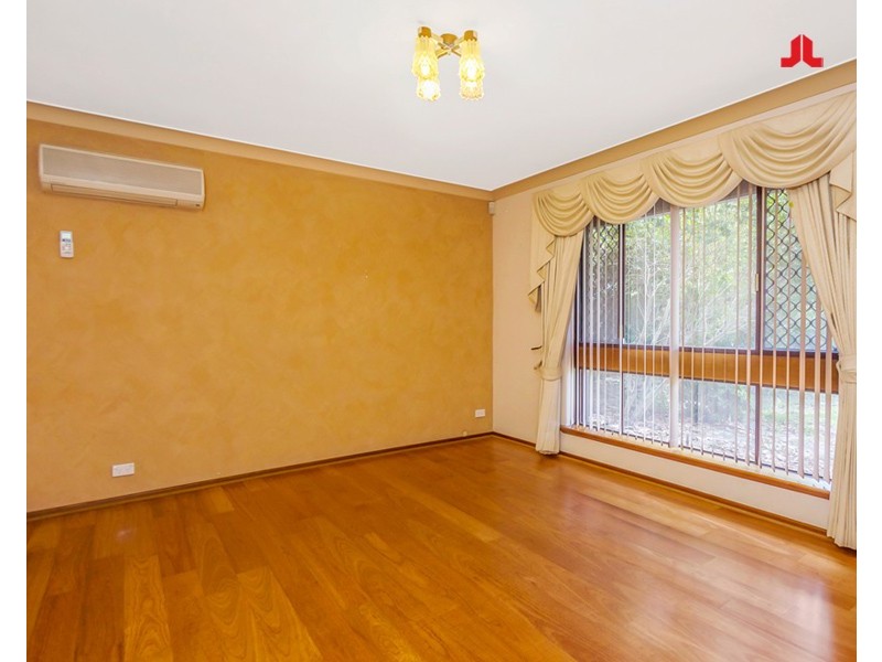 11 Dolphin Road, Safety Bay WA 6169
